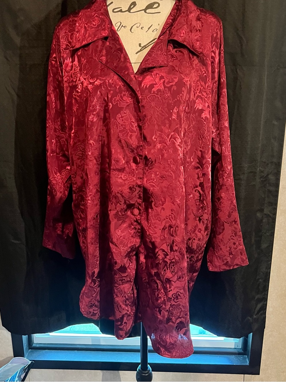 Victoria's Secret Burgundy Jacquard Top *read